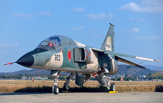 avion chasse mitsubishi f1