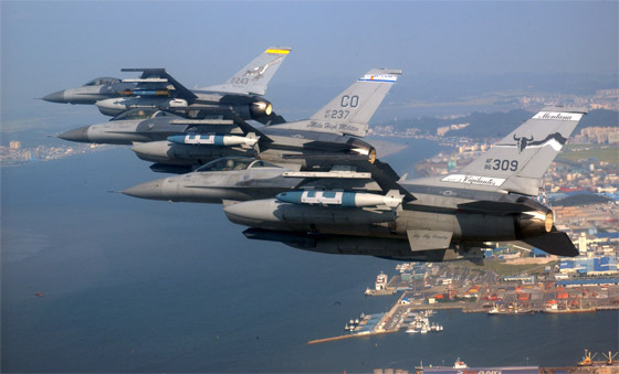 avion de chasse f-16