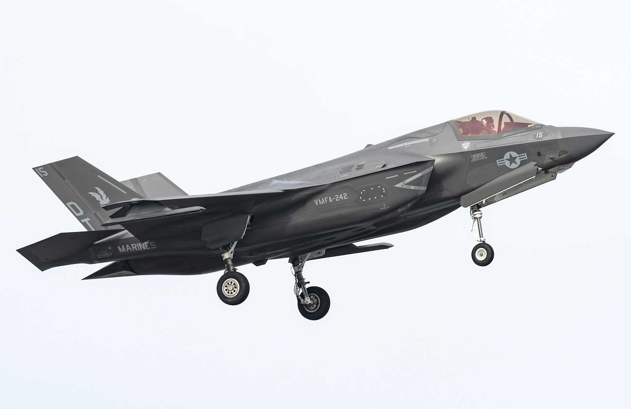 MiG 35 Vs F 35 Lightning II AVION DE CHASSE