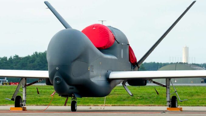 RQ-4B-Global-Hawk Retour des drones espions américains au-dessus de la mer Noire