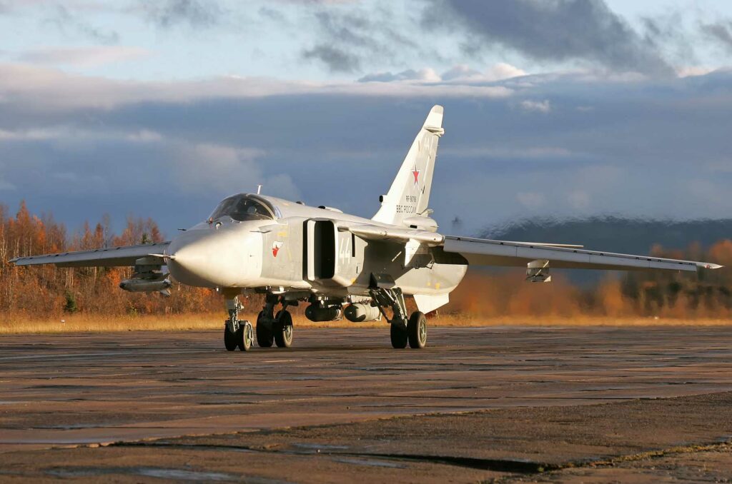 Sukhoi Su-24 Fencer (1974) 