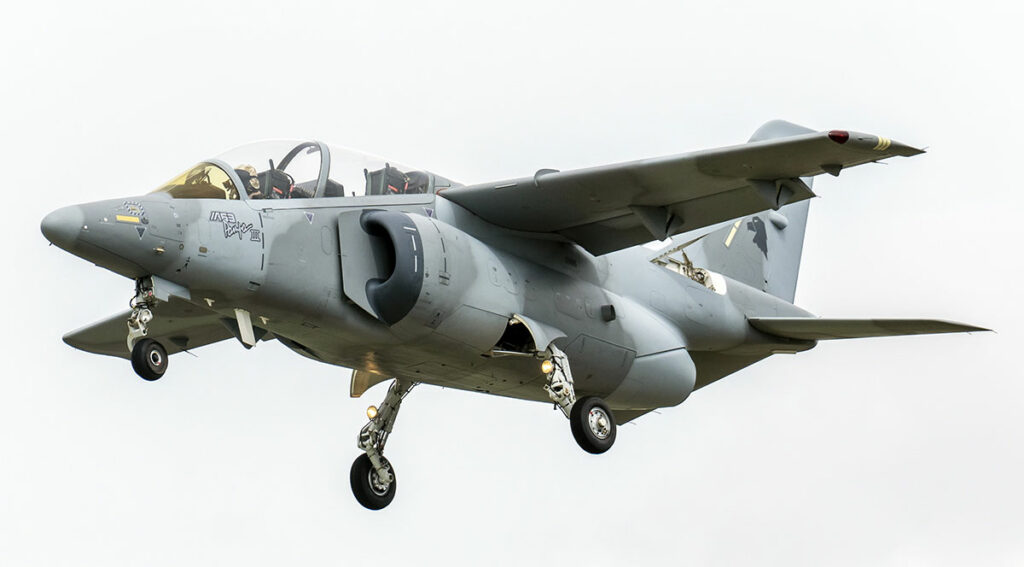 FMA IA-63 Pampa (Prairie)