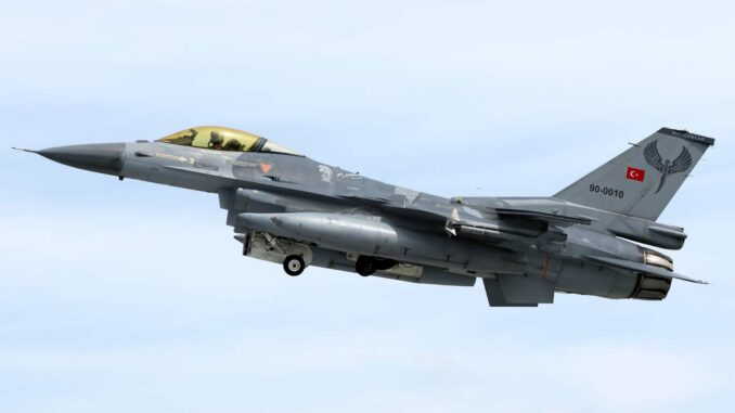 avion de chasse F-16