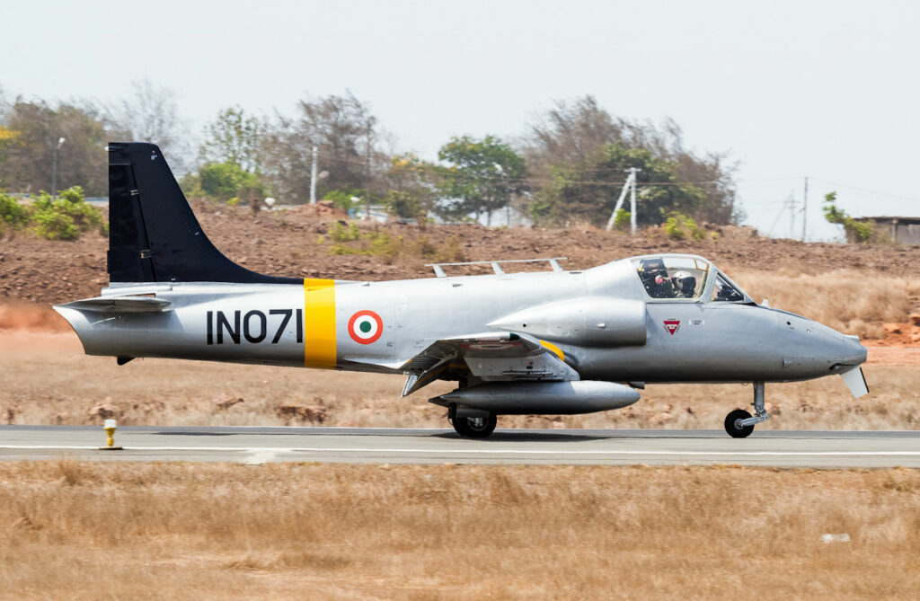 HAL HJT-16 Kiran