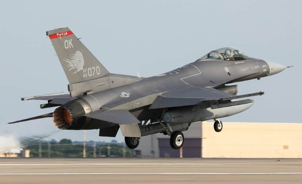 Lockheed Martin F-16 Fighting Falcon