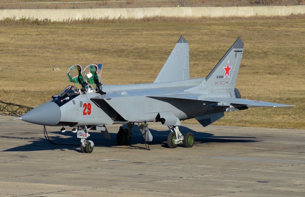 Mikoyan MiG-31 (Foxhound)