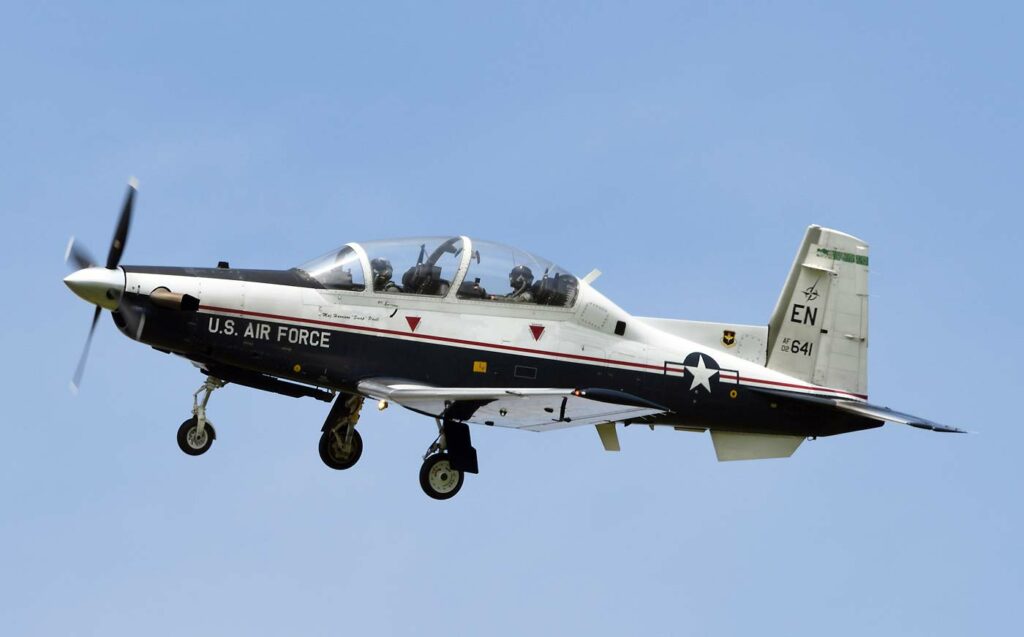 Beechcraft - Raytheon T-6 Texan II