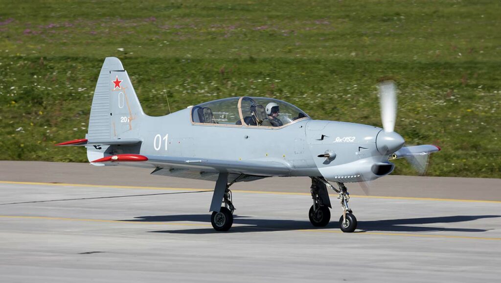 Yakovlev Yak-152