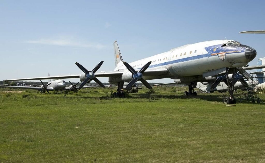 Tupolev Tu-126