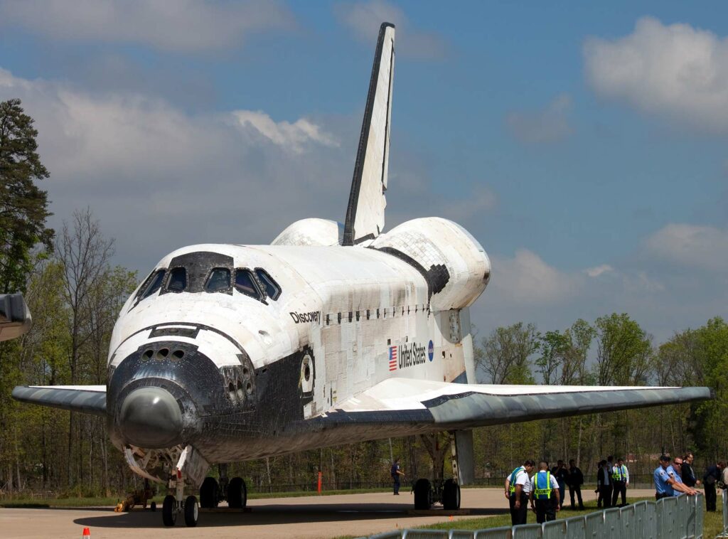 Space Shuttle Discovery (OV-103)