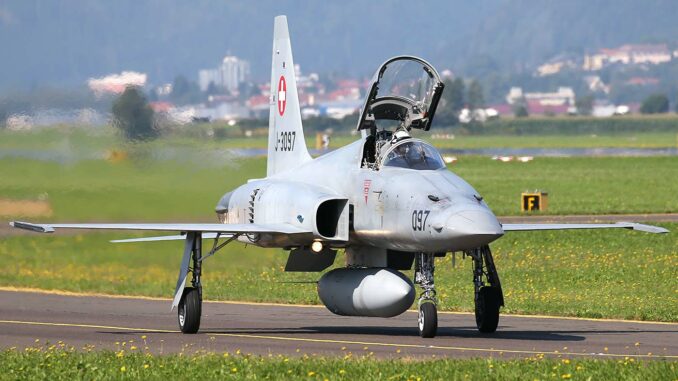 Retraite des F-5 de l'Armée Suisse en 2027