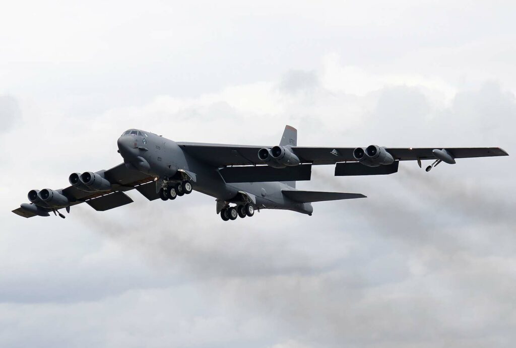 B-52 lanceur du missile hypersonique ARRW