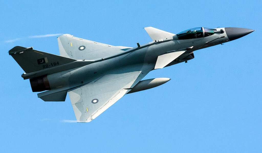 Le Rafale indien abattu par le J-10C Pakistanais