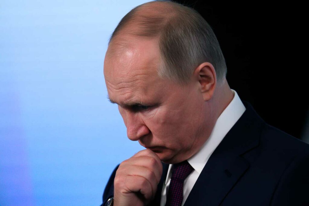 L'effondrement économique russe dicte les attaques de Poutine