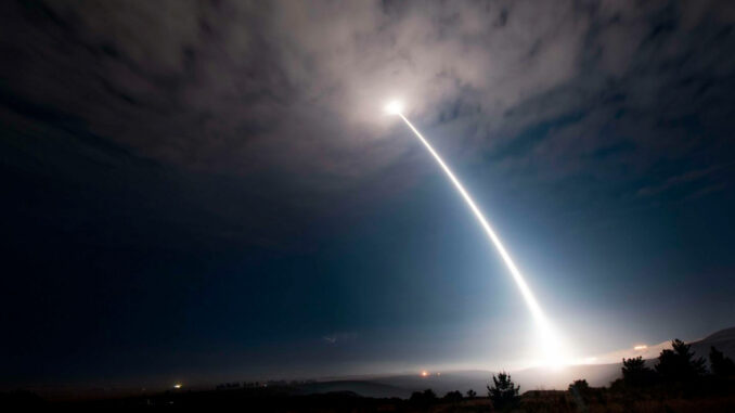 missile-minuteman Le programme Sentinel contraint à creuser de nouveaux silos
