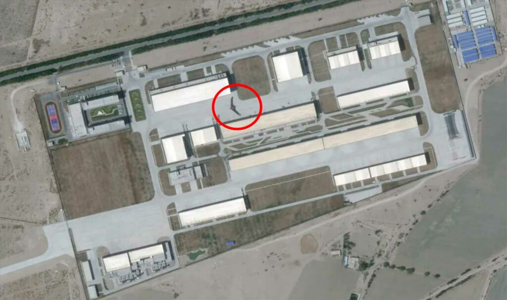 Un drone furtif géant repéré sur une base secrète chinoise