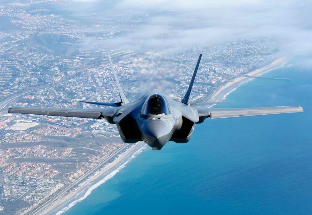 L’OTAN acquiert 700 F‑35 pour renforcer sa puissance aérienne