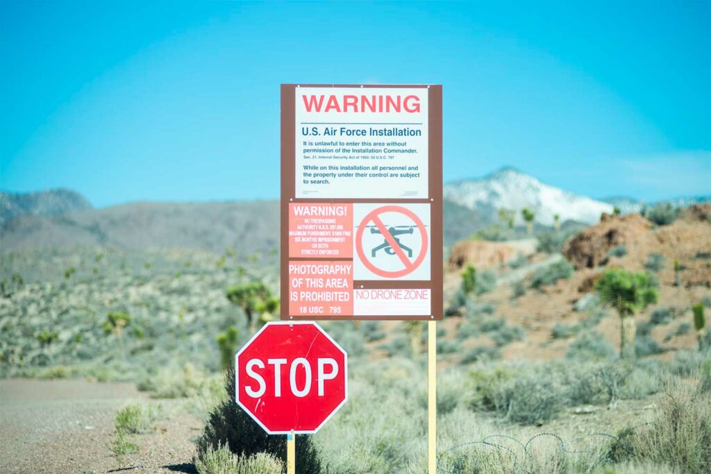 Area 51 à Groom Lake : OVNIs ou avions ultra‑secrets