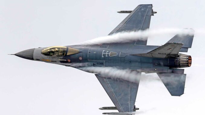 La frappe d’un F-16 thaïlandais au Cambodge