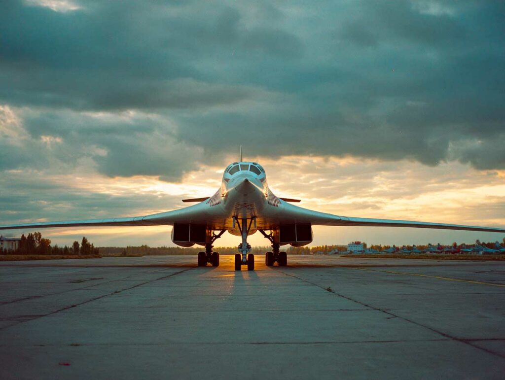 bombardier TU-160