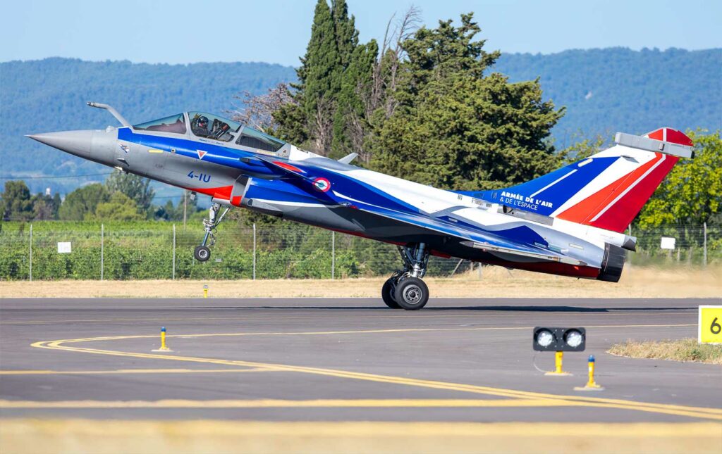 La France commande 60 nouveaux Rafale pour renforcer sa puissance aérienne